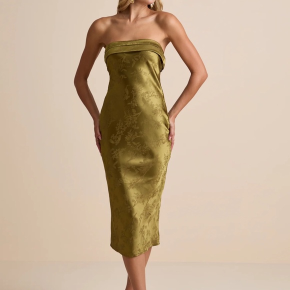 Lulus Impressive Favorite Olive Jacquard Strapless Midi Dress Green - Size M - Picture 1 of 6